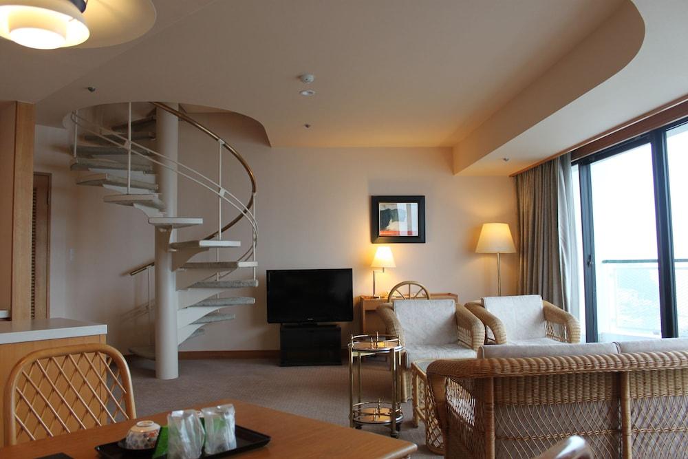 Aki Grand Hotel & Spa Hatsukaichi Bagian luar foto