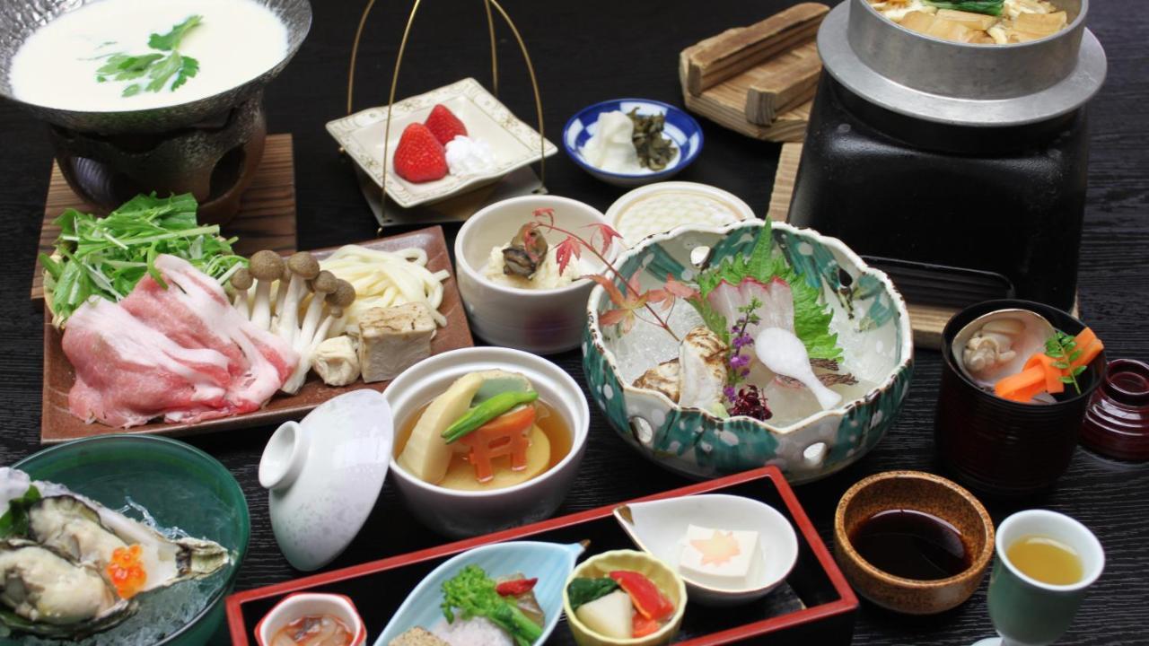 Aki Grand Hotel & Spa Hatsukaichi Bagian luar foto